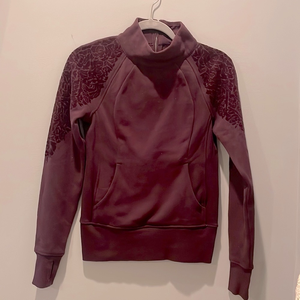 Lulu lemon purple mock neck sweatshirt - Picture 1 of 3